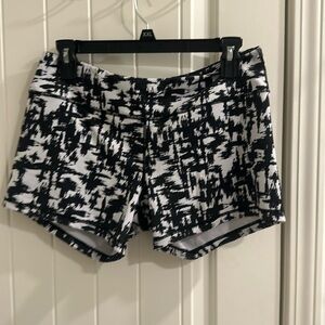 Born primitive shorts